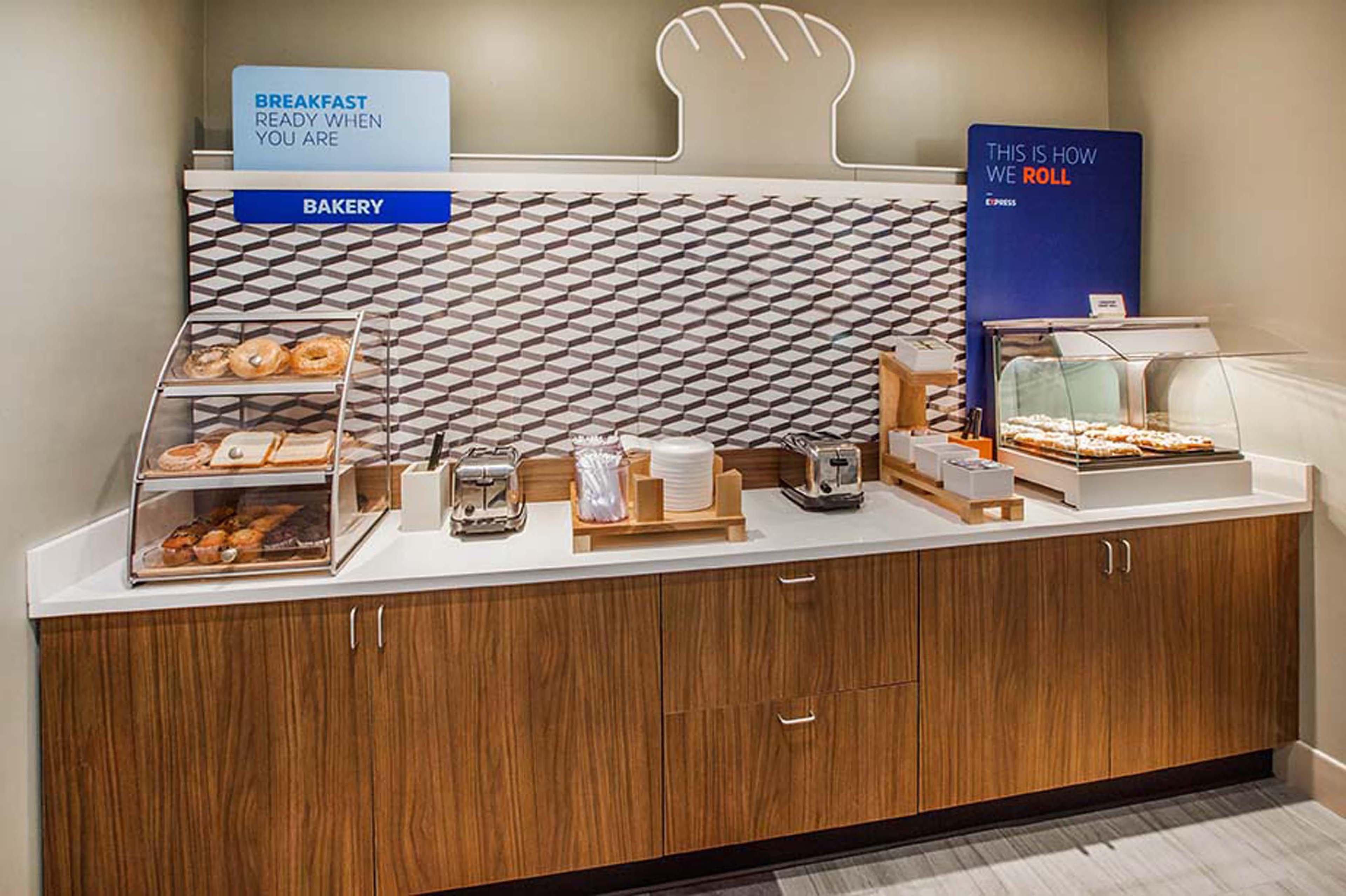 Express And Natchitoches By Ihg Hotel 2*
