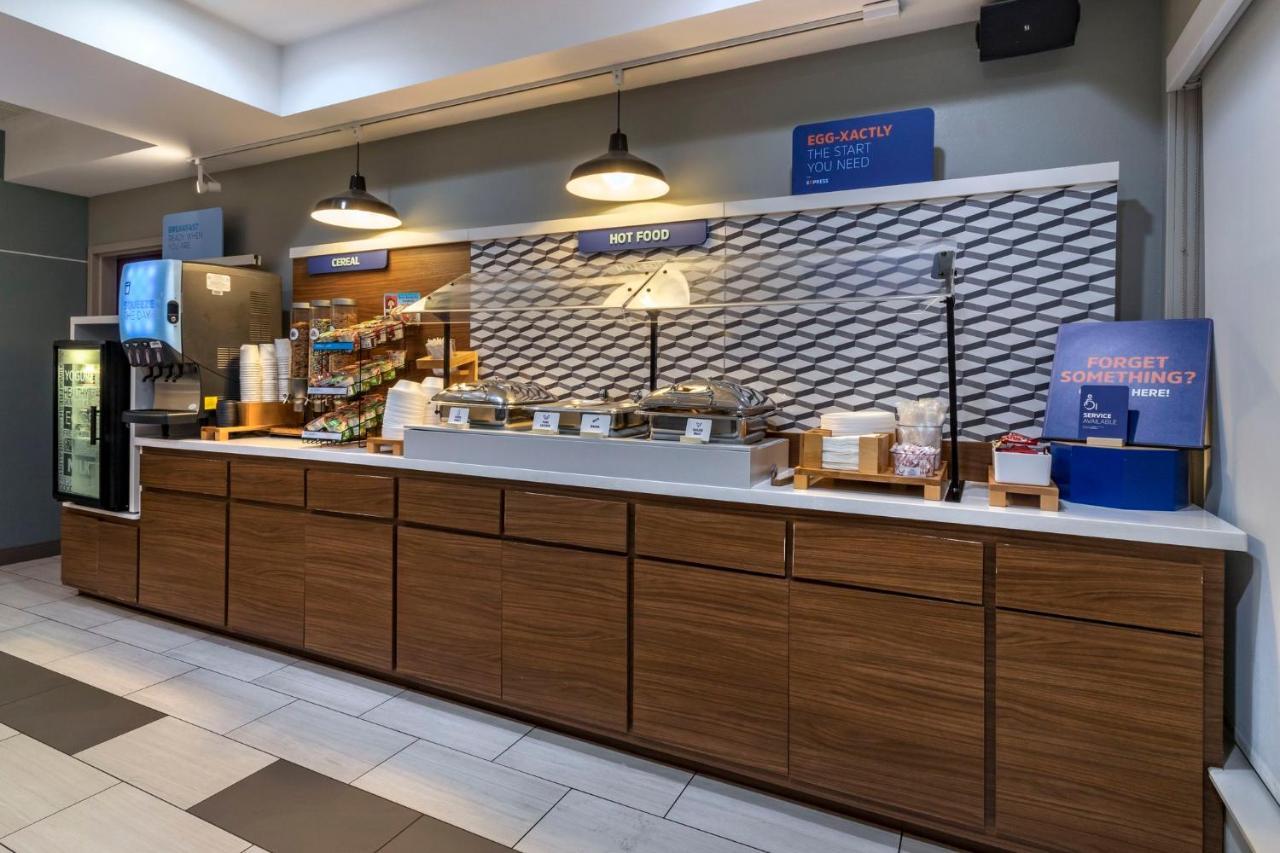 Express And Natchitoches By Ihg