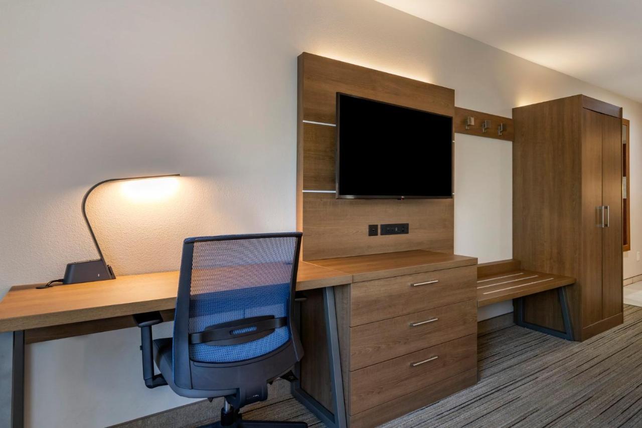 Express And Natchitoches By Ihg Hotel
