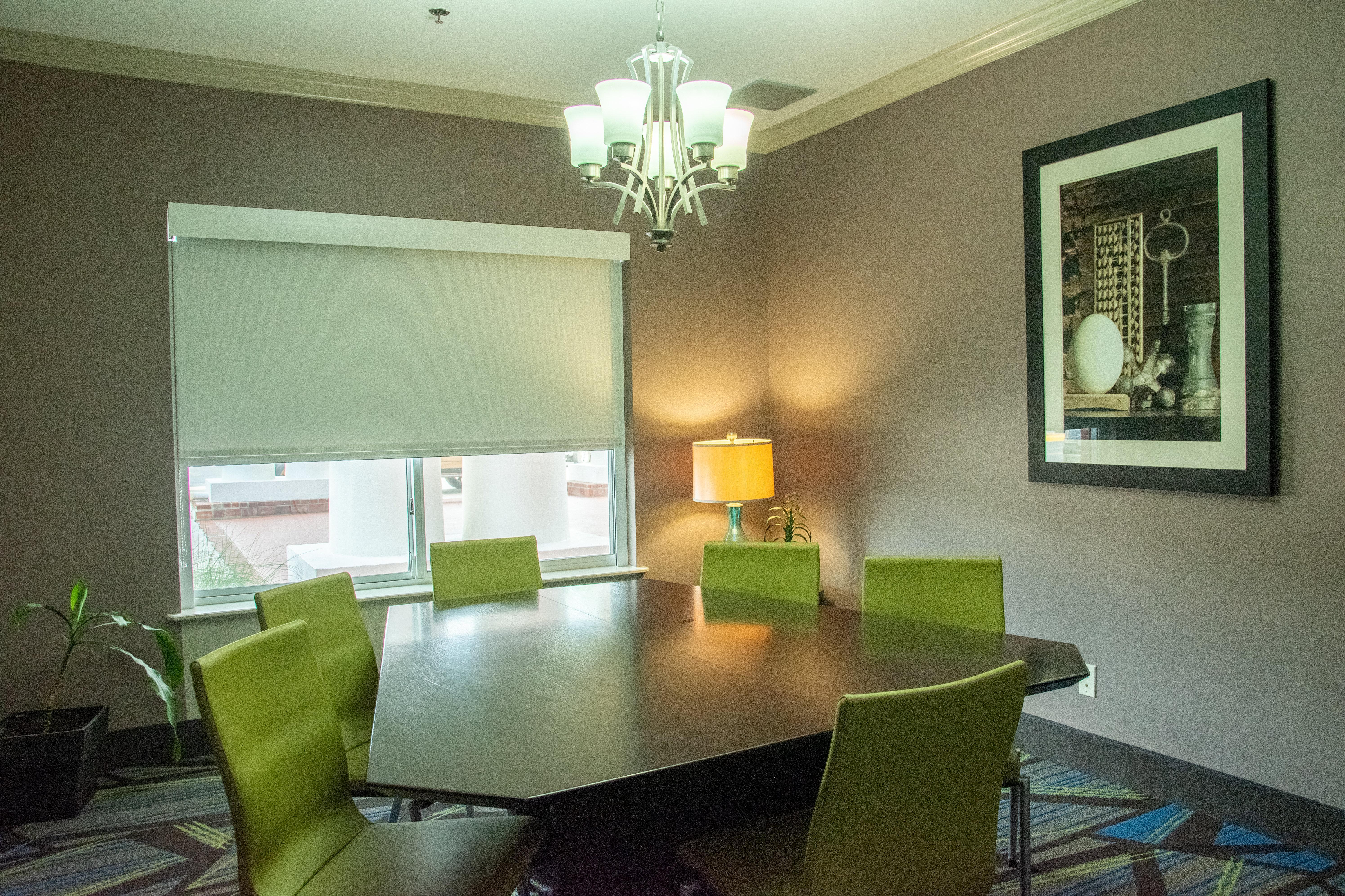 Express And Natchitoches By Ihg Hotel Shamard Heights