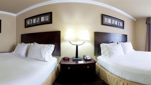Express And Natchitoches By Ihg Hotel 2*