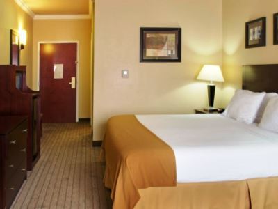 Express And Natchitoches By Ihg 2* Shamard Heights
